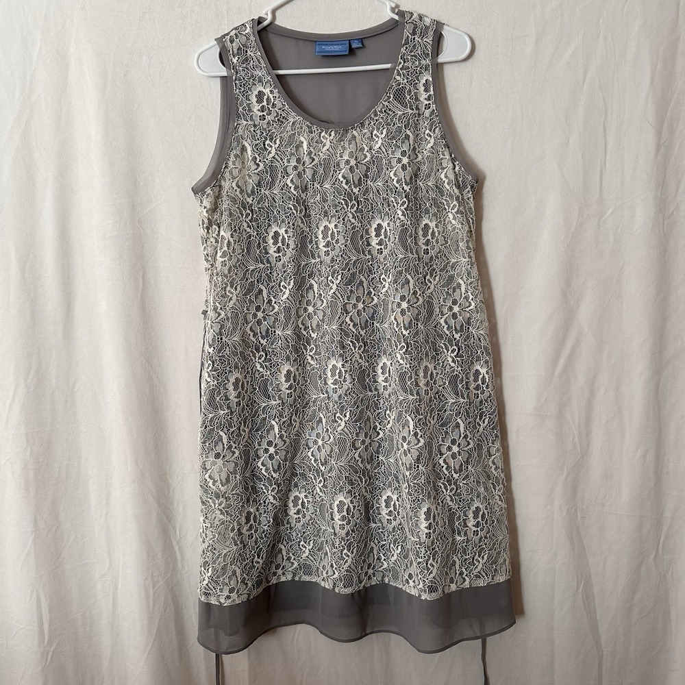 Simply Vera Vera Wang Women's Gray And White Lace Floral Sleevless Dress Size PL